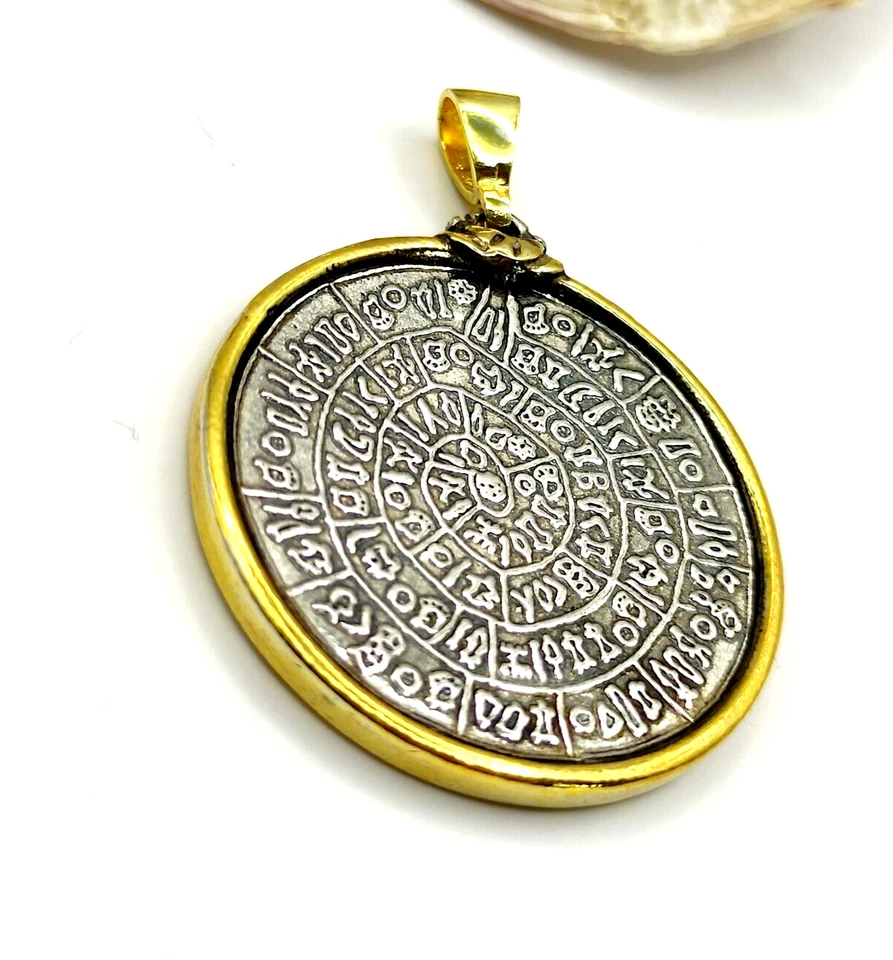 Colgante de plata de ley 925 de dos tonos de disco de Festos Foto 3 de 4