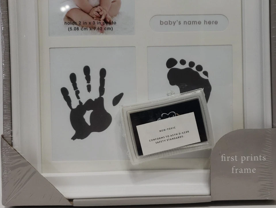 CR Gibson ''Your Little Hands Stole My Heart & Your Little Feet se escapó con él" Foto 3 de 4