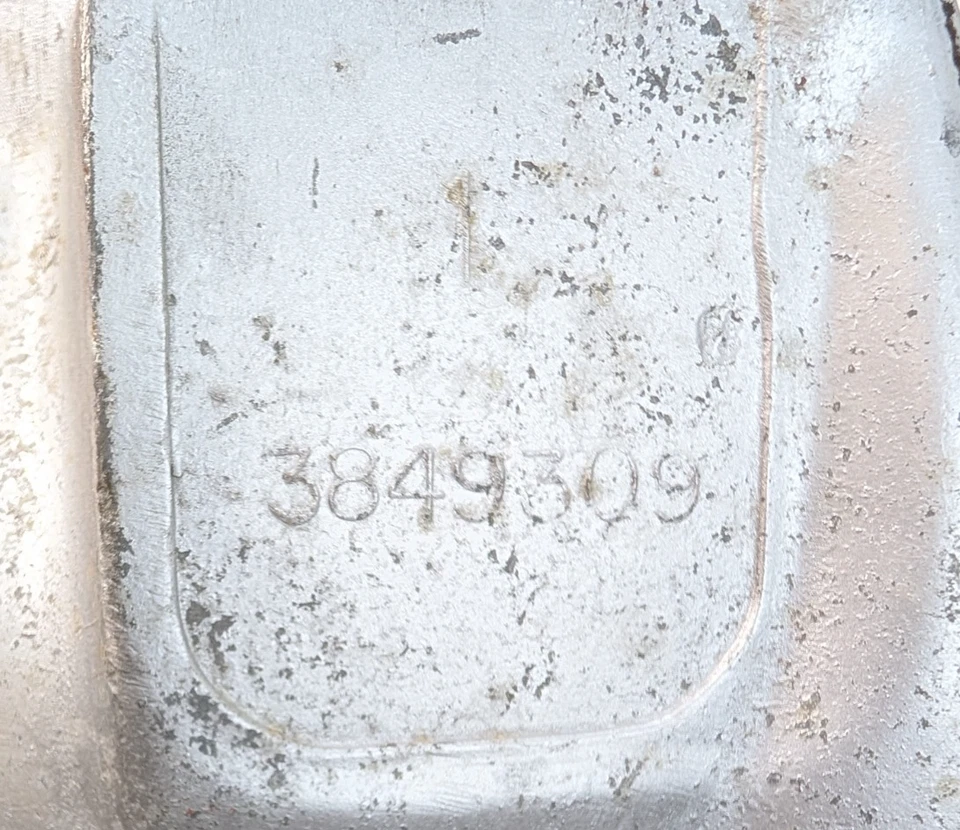 64-67 Chevy Nova 1964 1965 1966 1967 4-speed Bellhousing 3849309 Chevy II OEM - Image 4 of 4