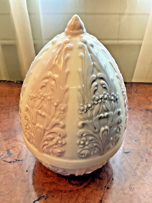 リヤドロ LLADRO 猫 置物 サプライズエッグ 陶器人形　6616 Lladro Figurine: 6616 Kitty Surprise-view pics | eBay