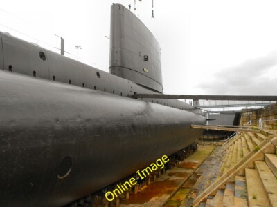Photo 6x4 Chatham Dockyard, Dry Dock 3, HMS Ocelot Gillingham/TQ7767 No  c2013