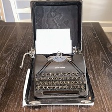 Vintage 1946 Smith Corona Sterling Portable Typewriter. thumbnail