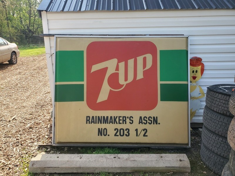 7up Sign 5’ X 6’
