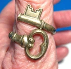 AVON STERLING SILVER SKELETON KEY WRAP RING SIZE 7.75 VINTAGE 4.5 GRAMS