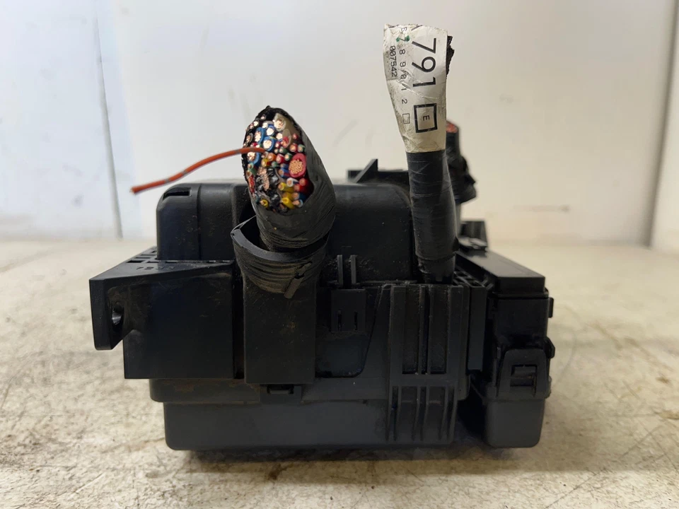 Engine Fuse Box Mitsubishi Galant 2008 2009 Foto 4 de 4