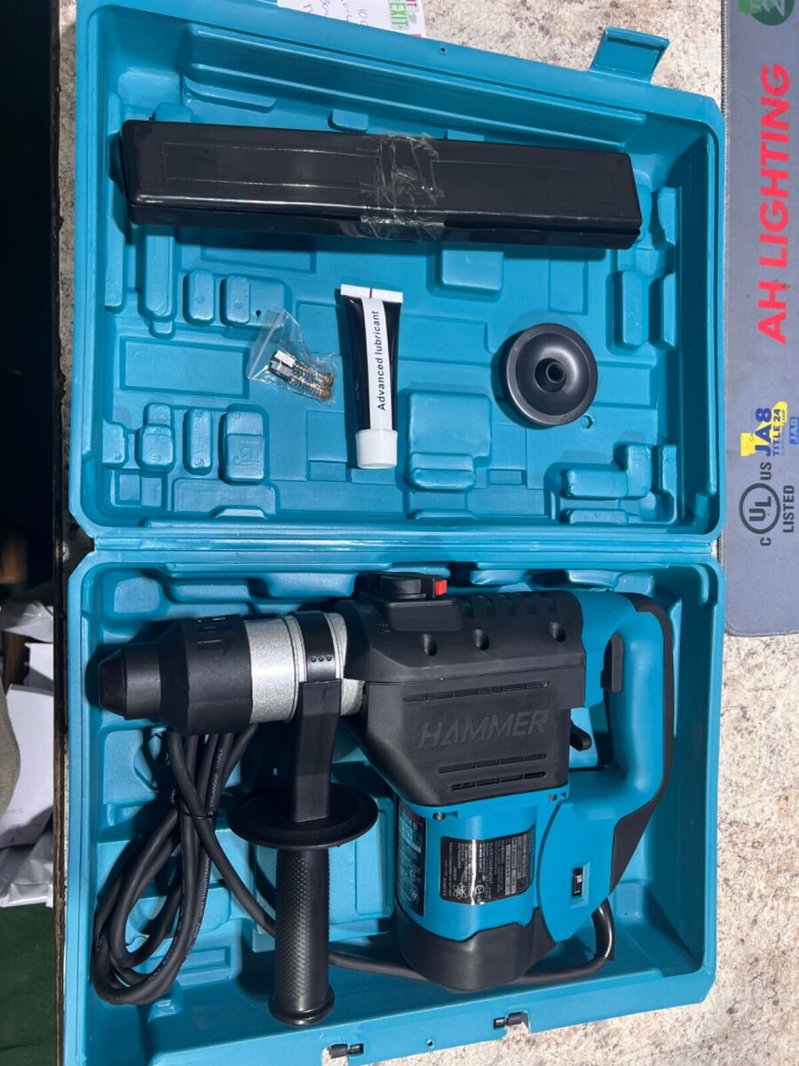 Makita HR2811F 1-1/8 Makita HR2811F 1-1/8