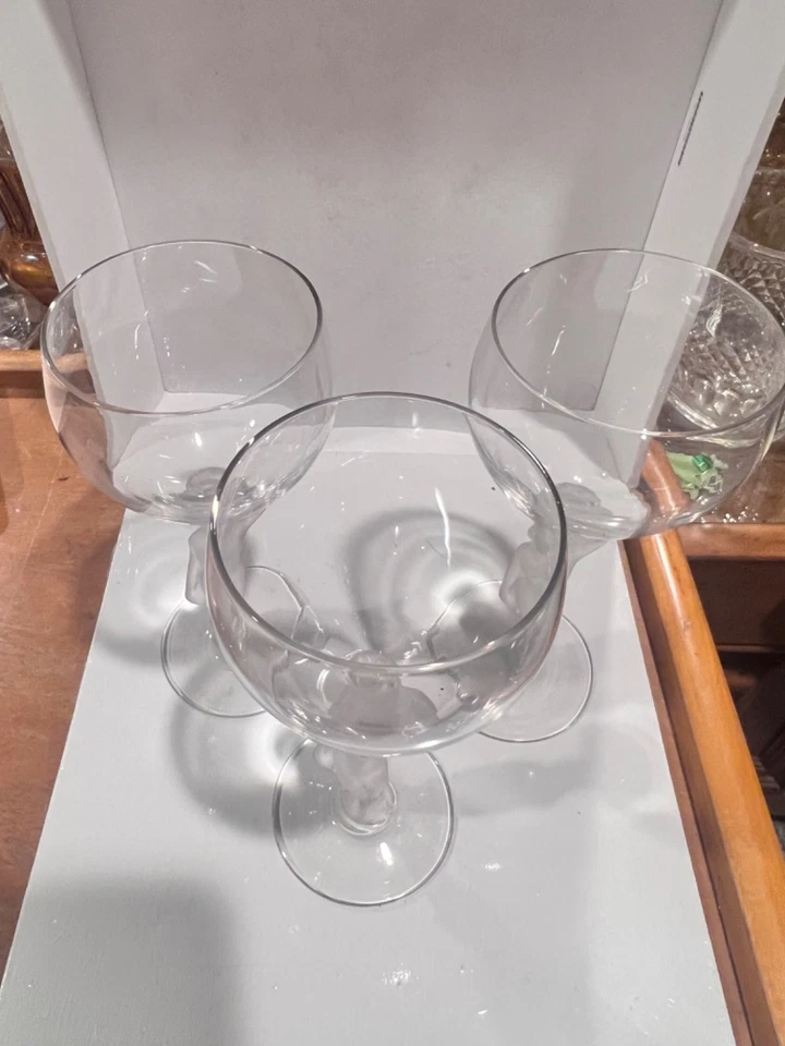 Bayel Crystal Bacchante Frosted Nude Stem Claret Wine Glasses Set Of 3 - Image 3 of 4