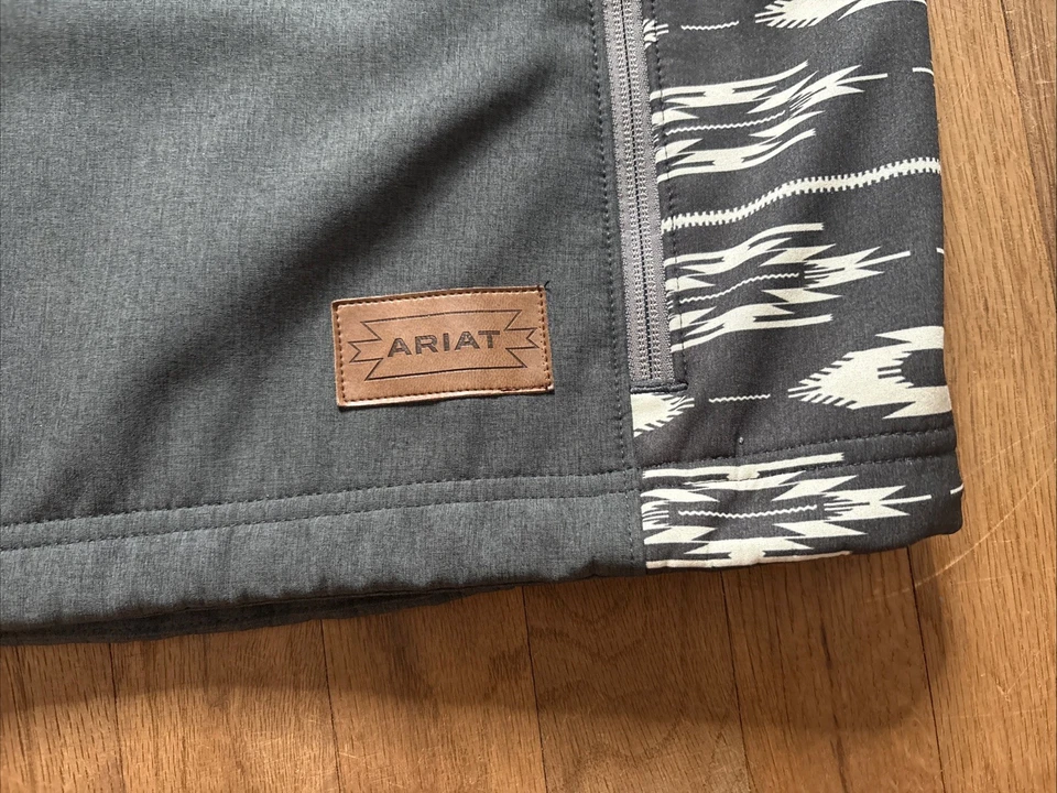 Ariat® Men's Vernon 2.0 Chimayo Charcoal Softshell  Southwest Style Vest Size XL - Image 2 of 4