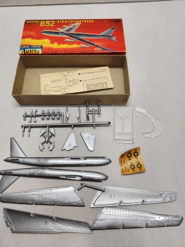 Aurora Boeing B-52 Stratofortress 1/270 1961 RARE - Image 2 of 4