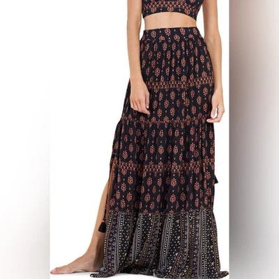 Maaji Black Bagh Primrose High Waist Cover-up Skirt - Bild 1 von 4