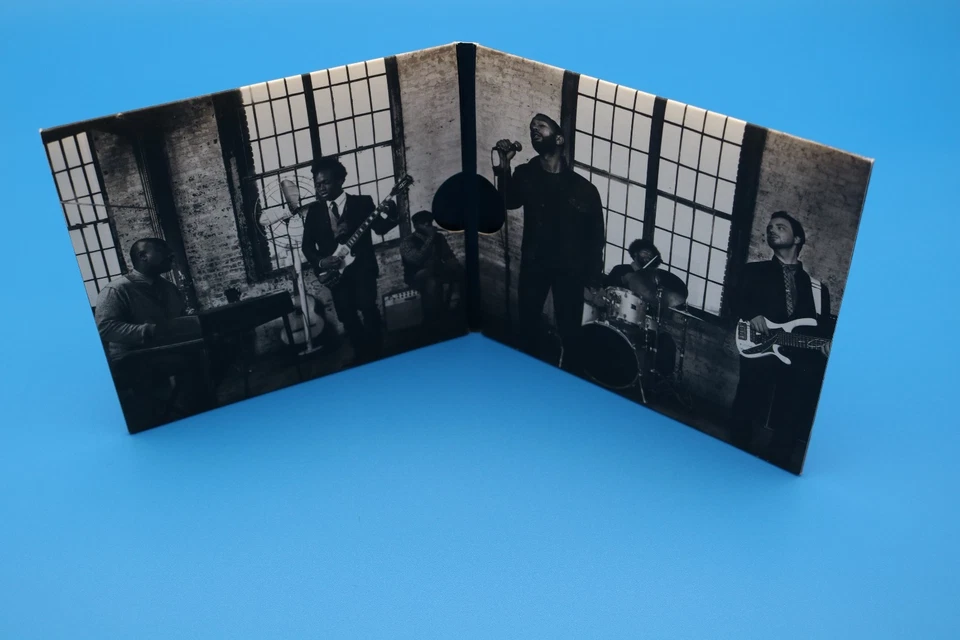 John Legend & The Roots - Wake Up - Image 3 of 4