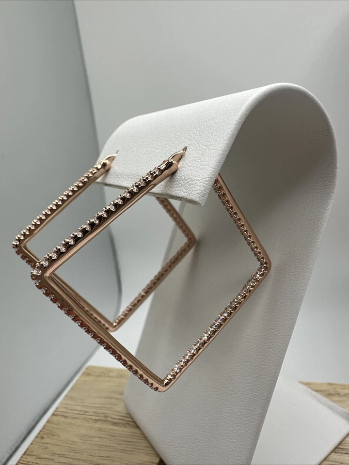 "Pendientes Diamonique X Lisa Freede 2"" Kim aro cuadrado oro rosa diamantes simulados" Foto 3 de 4