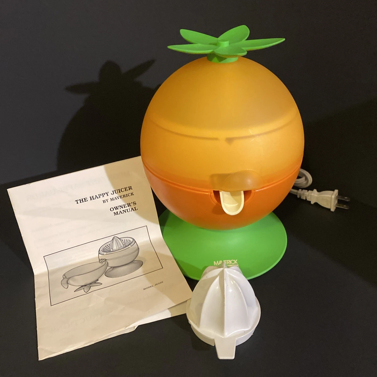 The Happy Juicer By Maverick Vtg. Electric Juicer Works Well New