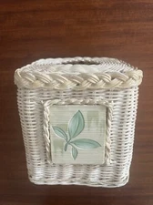 Vtg Beach House Off White Woven Wicker Tissue Holder Shore Decorated Cottagecore