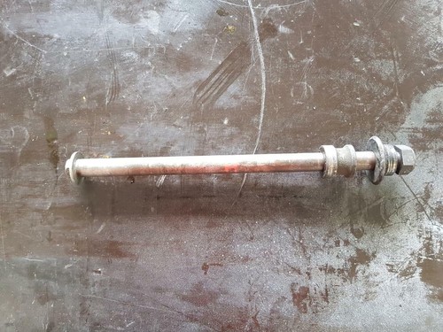 Motorrad Hinterachse Honda CBR 600 PC19  1988  6 Monate G