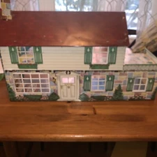 Vintage Metal Multicolor Doll House 25x14x9 Inch does have some Stains