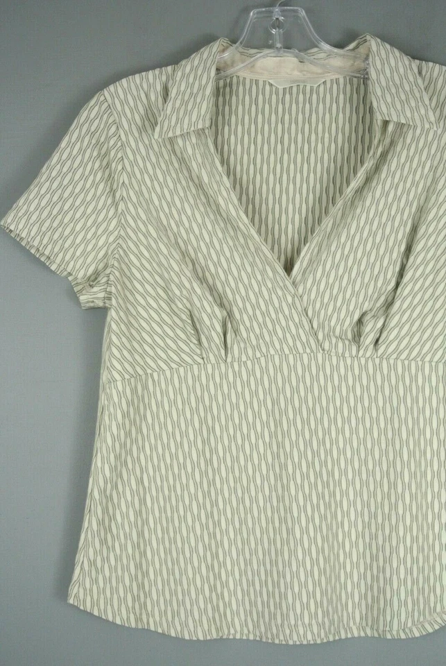 Top Marks & Spencer Beige S Manga Corta Cuello Ajustado Trabajo Elástico 227 Foto 2 de 4