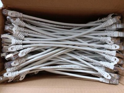 Equip  0,5m Cat6 S/FTP PatchKabel weiss 250Mhz 60Stück/Box Bulkware