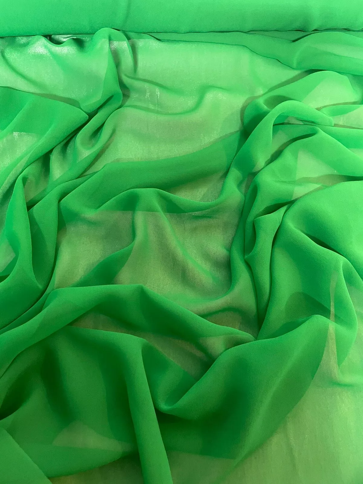 ROBE DOUCE MOUSSELINE SUPRÊME VERT ÉMERAUDE 1 MÈTRE TISSU FLOTTANT LARG”