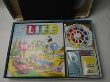 Life Board Game Spin To Win, 2015 Hasbro, Ages 8+, The Game Of Life  Pre-Owned