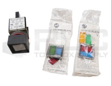 NEW ALLEN BRADLEY 800MB-DL24 /A PUSH BUTTON W/ (2) 800MS-WC /A LEGEND PLATE