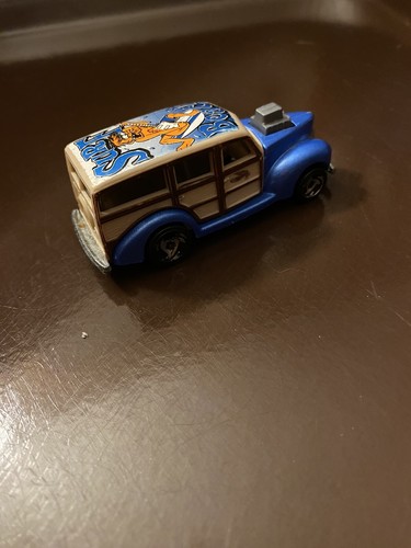 Vintage Hot Wheels Surf Boat 1979 Woody toy Wagon - Picture 4 of 4