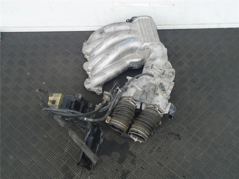 Toyota Avalon, colector de admisión superior, 2000 Foto 4 de 4