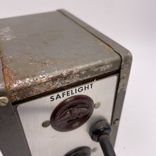 VTG Industrial Timer Corp.Master Time-O-Lite M-59 / Dark Room - Tested - Picture 6 of 9