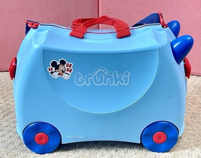 Trunki Melissa & Doug Suitcase Kids Ride Wheeled Pull Along Blue Red Terrance