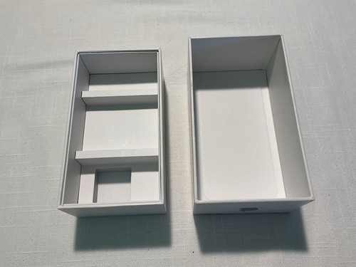 I Phone 4 * BOITE SEULE * Une boîte pour noir, 8 Go ~ La boîte est vide !! - Photo 2 sur 7