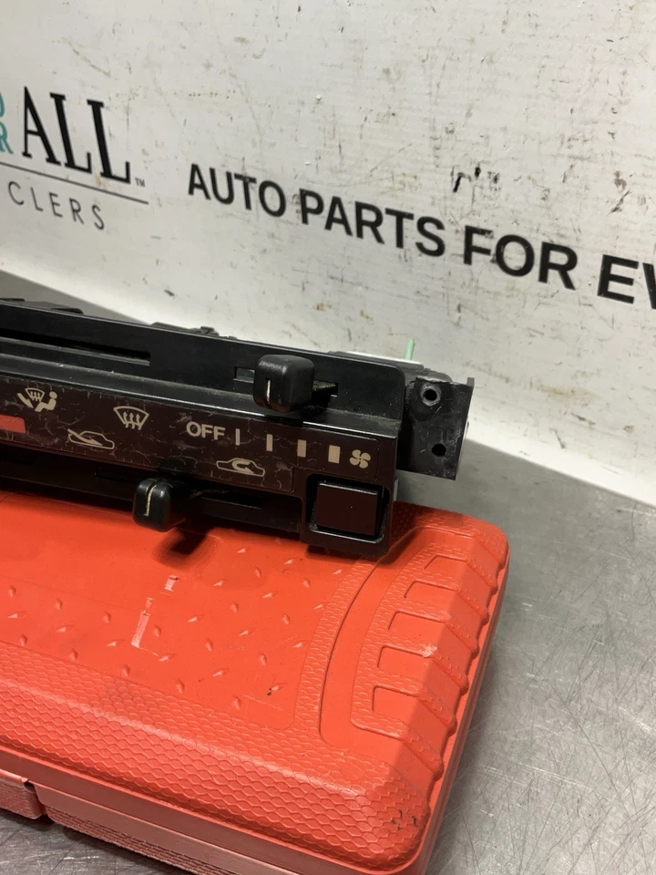1992-1998 Suzuki Sidekick Geo Tracker Climate Control Fan Heater Switch HVAC OEM - Image 3 of 4