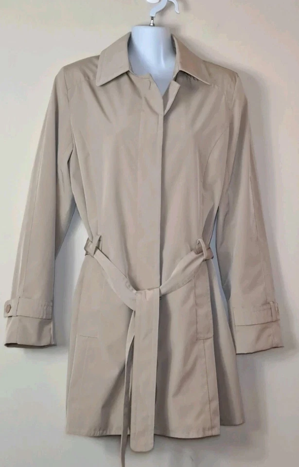Gabardina London Fog corta beige con cinturón para mujer talla M impermeable chaqueta de lluvia Foto 4 de 4
