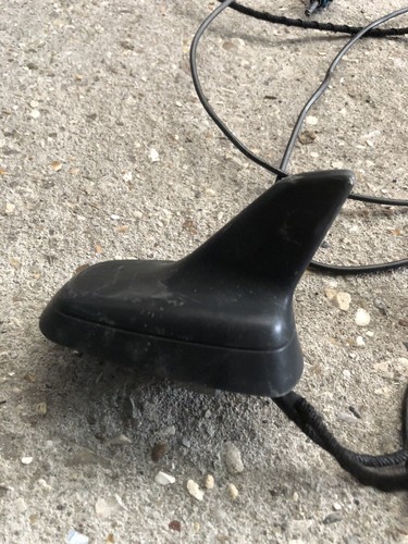 AUDI TT MK2 AERIAL SHARK FIN ROOF ANTENNA 8J8035503A 8J COUPE 2007-14 - Picture 3 of 5