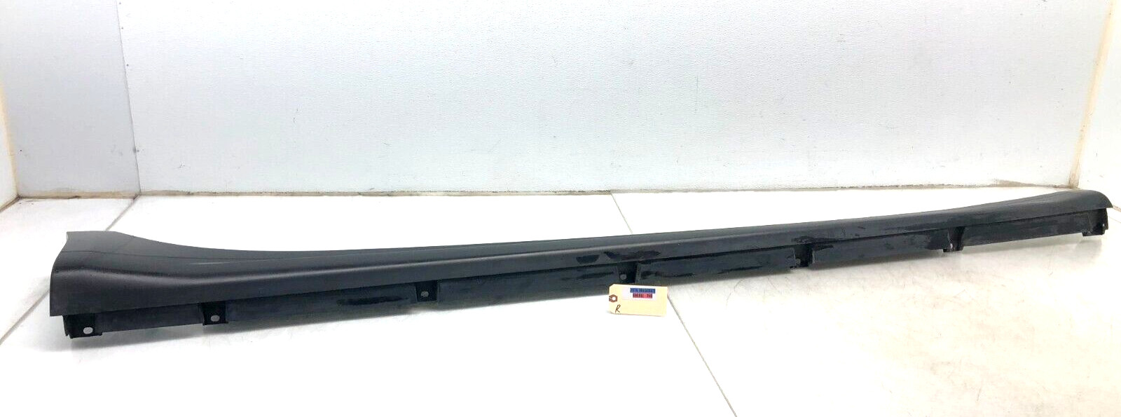 2014-2017 MASERATI GHIBLI S RIGHT PASSENGER SIDE SKIRT ROCKER PANEL OEM.