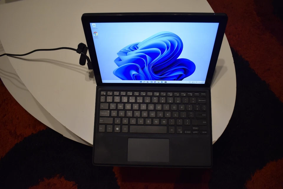 DELL i5 touchscreen laptop 256GB SSD 8GB RAM  - Image 3 of 4