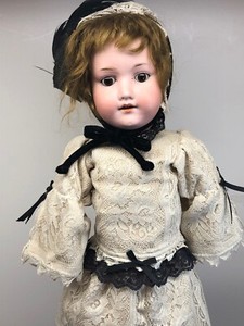 Armand Marseille 390 A 2/0 M - Germany