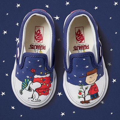 christmas peanuts vans