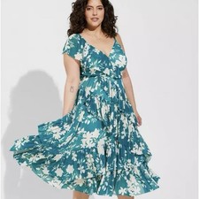 Torrid Dress Size 1X Green Midi Mesh Ruffle Surplice Spring Summer Travel NEW