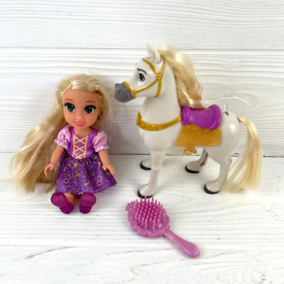 Disney Tangled Rapunzel Petite Doll Set w/ Maximus -7 inch doll by Jakks Pacific