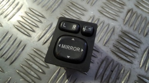 Toyota Avensis 2003 Wing mirror control switch (Exterior Mirror Sw #383223-53