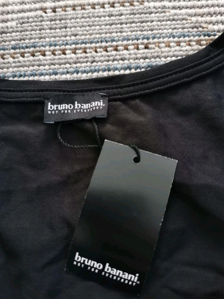 Camiseta para mujer Bruno Banani manga corta con estampado de calaveras, negra, talla 10 UK Foto 2 de 4