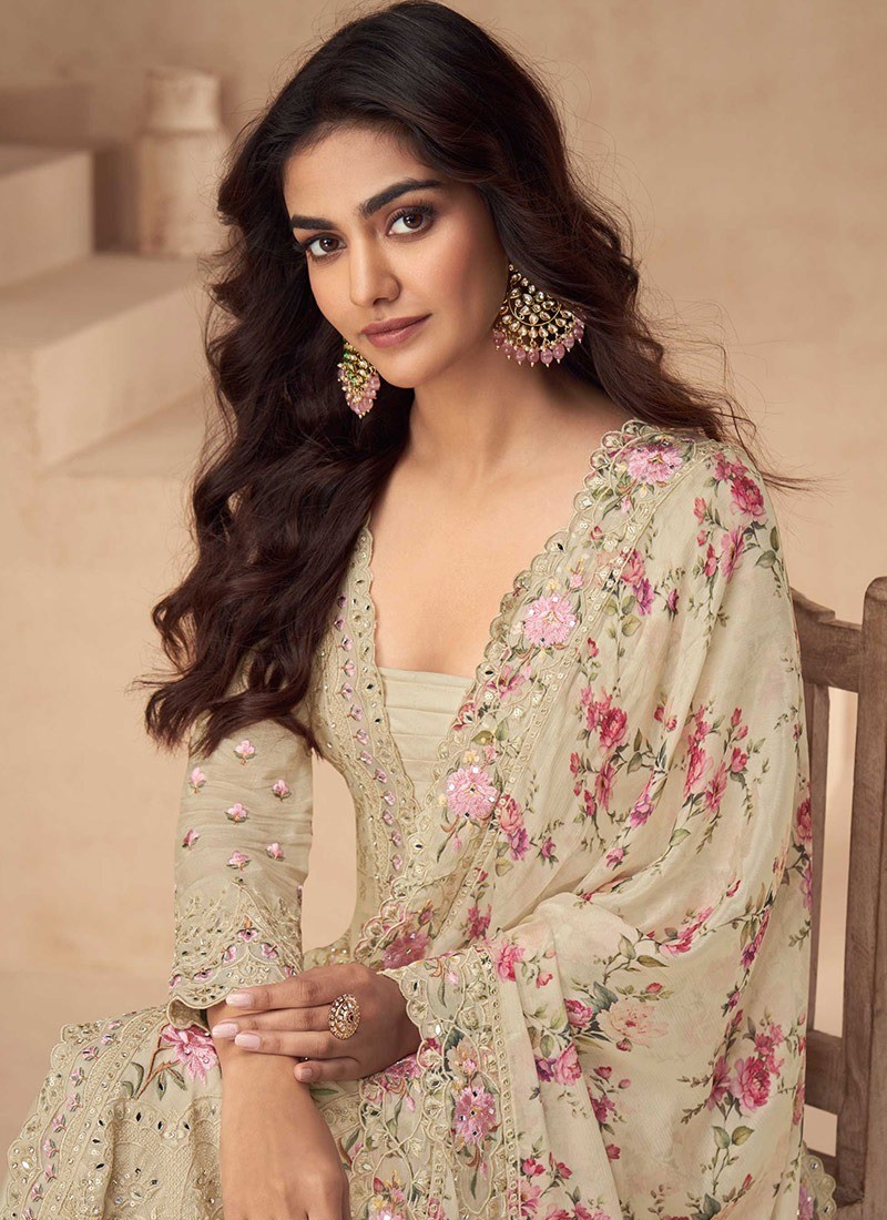 anarkali dresses pakistani designers Pakistani Anarkali Dresses: Brief History &