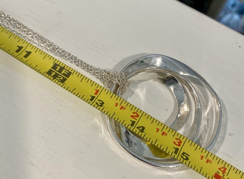 PENDANT (3) LOOPS SILVER-TONE CHAINS HAMMERED FASHION NECKLACE - Picture 7 of 7