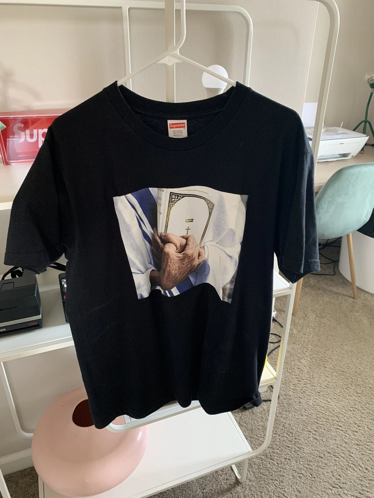 Tee shirt Supreme New York Antichrist Bible noir moyen FW19 — PORTÉ UNE FOIS
