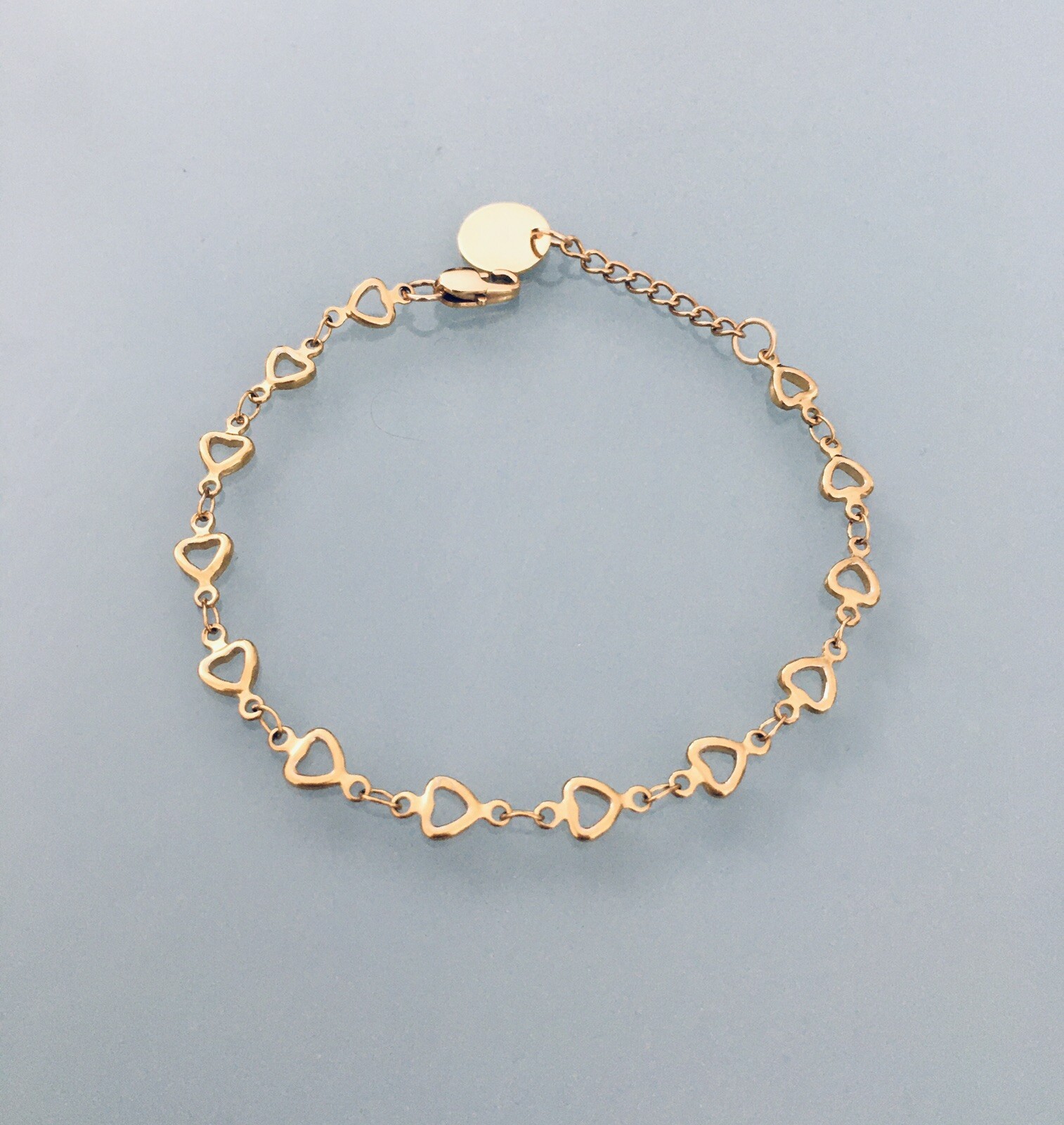 Bracelet Cœur Anti-Ternes en Acier Inoxydable, le Bijou Femme qui ne Noircit Pas au Contact de l'Eau