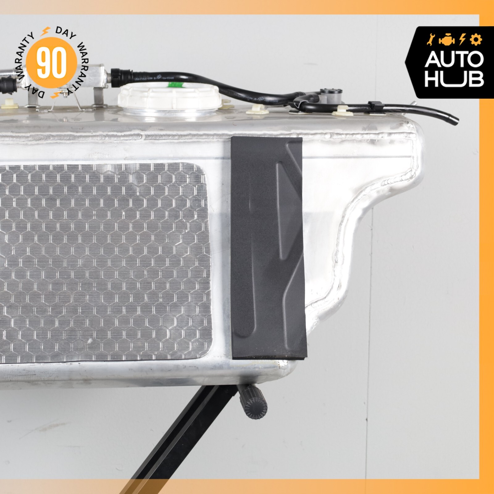 04-06 Maserati Quattroporte M139 4.2L V8 Gas Fuel Tank Reservoir Assembly OEM