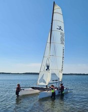 Katamaran Hobie Wildcat F18 mit Schr&auml;gh&auml;nger von Harbeck - segelfertig!