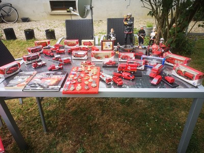 Sammlung Miniaturen und diverse Feuerwehrwelten