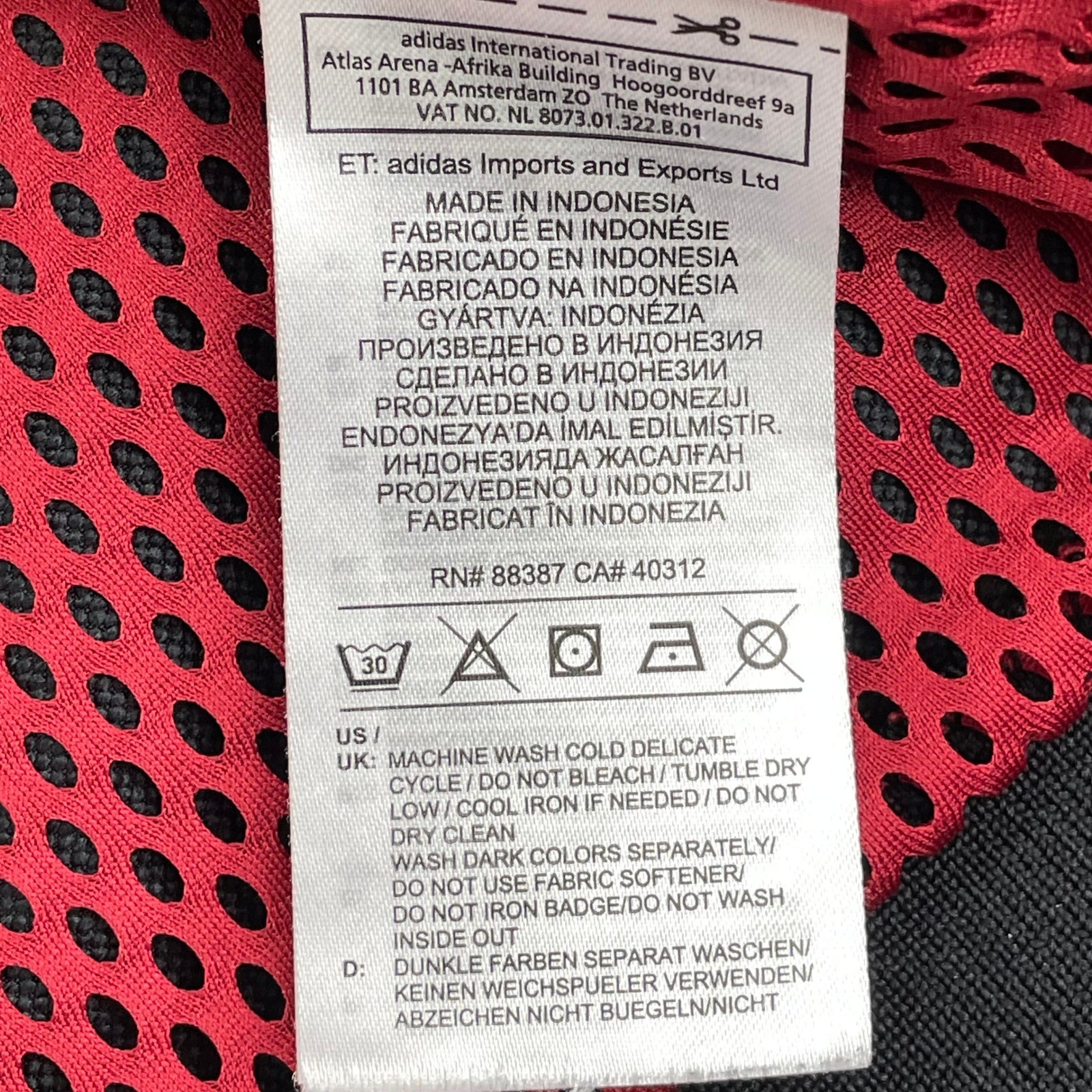 adidas ZNE Bomber Jacket Mens Medium Black Performance Tech Water Repellant thumbnail 10