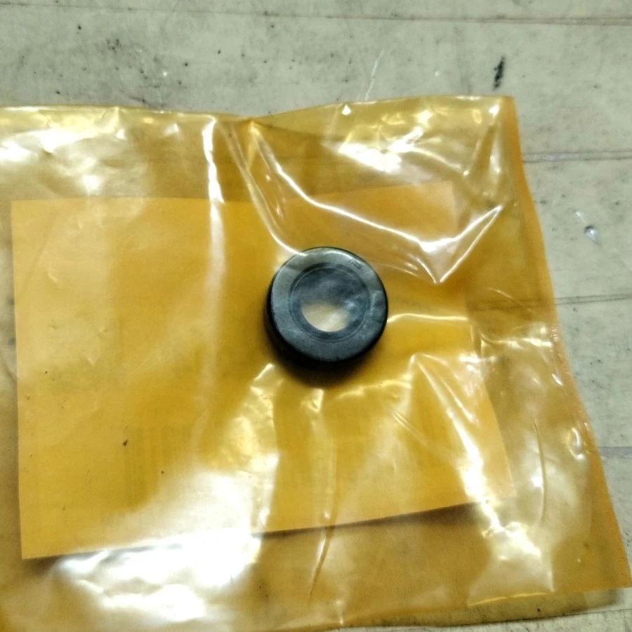 Sello de aceite de transmisión automática apto para Honda Accord 2013-2015 91201-PA9-004 OEM Foto 2 de 4